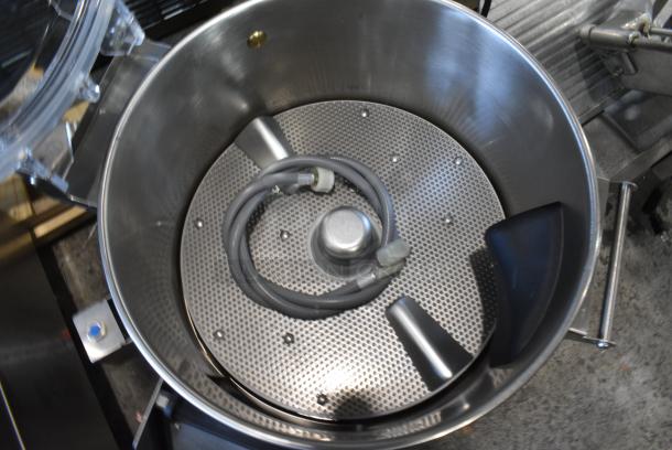 BRAND NEW SCRATCH AND DENT! 2023 Avantco 177PPC22 Stainless Steel Commercial  22 lb. Countertop Potato Peeler. 120 Volts, 1 Phase. Tested and Working! - Image 7 of 9