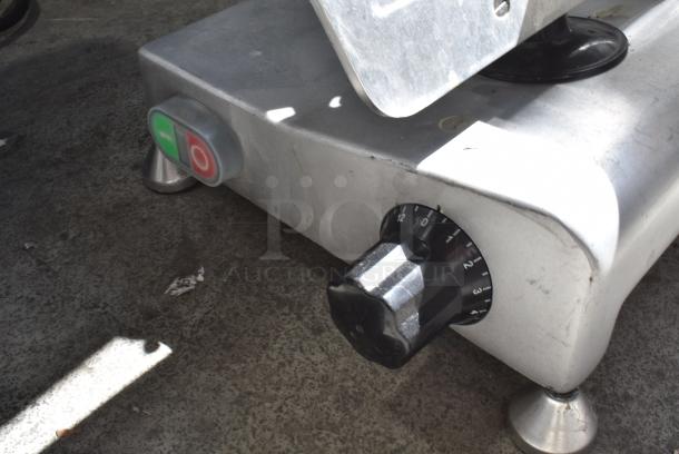 Avantco 177SL310 Metal Commercial Countertop Meat Slicer w/ Blade Sharpener. 115 Volts, 1 Phase. Tested and Working! - Image 5 of 8