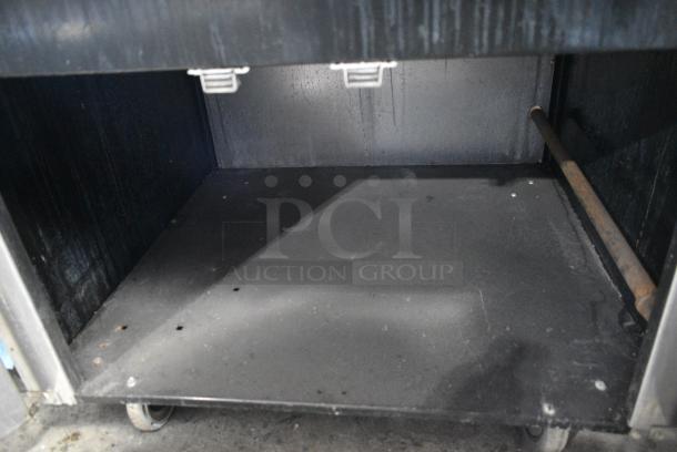 Vulcan GH45S Stainless Steel Commercial Natural Gas Powered 4 Burner Range on Commercial Casters. 120,000 BTU. - Image 8 of 10