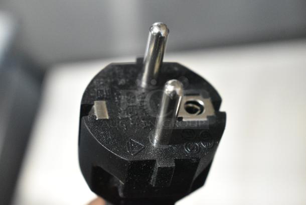 BRAND NEW SCRATCH AND DENT! Paragon 1208710 Metal Commercial Professional Series 8 oz. Popcorn Machine Merchandiser. 230 Volts, 1 Phase. - Image 5 of 6
