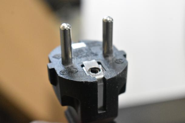 BRAND NEW SCRATCH AND DENT! Paragon 1208710 Metal Commercial Professional Series 8 oz. Popcorn Machine Merchandiser. 230 Volts, 1 Phase. - Image 4 of 5