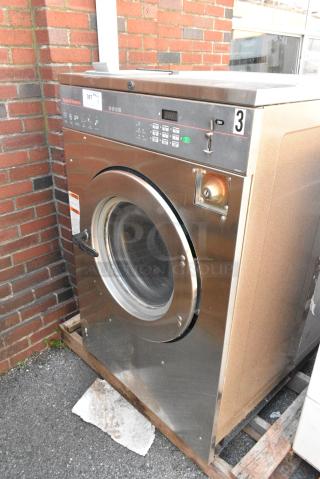 Alliance Speed Queen SCN040JC2OU1001 Stainless Steel Coin Operated Front Load Washer. 220-240 Volts, 3 Phase.