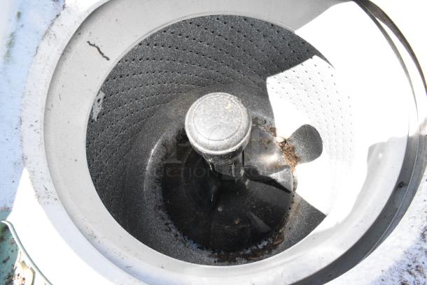 Maytag MVW18PDAWW0 Coin Operated Top Load Washer. - Image 6 of 9