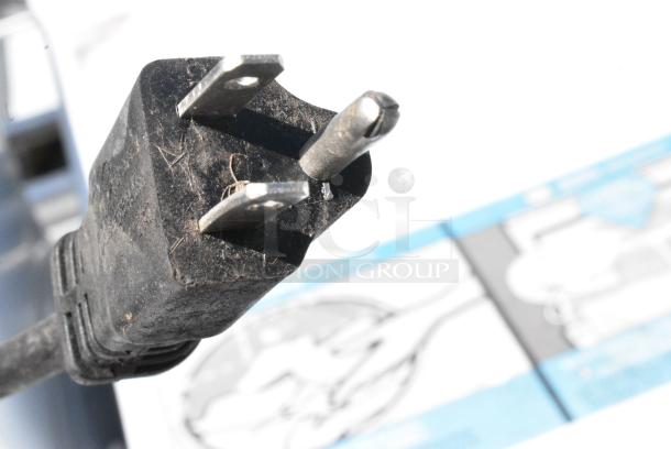 Maytag MHN30PDBWW0 Coin Operated Front Load Washer. - Image 6 of 7