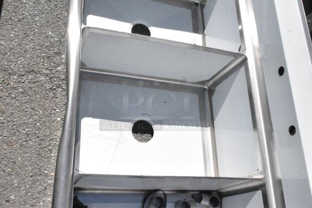 BRAND NEW SCRATCH AND DENT! Steelton 522CS31824LR Stainless Steel 3 Bay Sink w/ Dual Drain Boards. No Legs. - Image 5 of 8