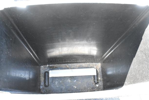 2 Poly Trash Cans. 2 Times Your Bid! - Image 5 of 5