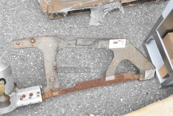 100A Metal Bone Saw. - Image 3 of 6