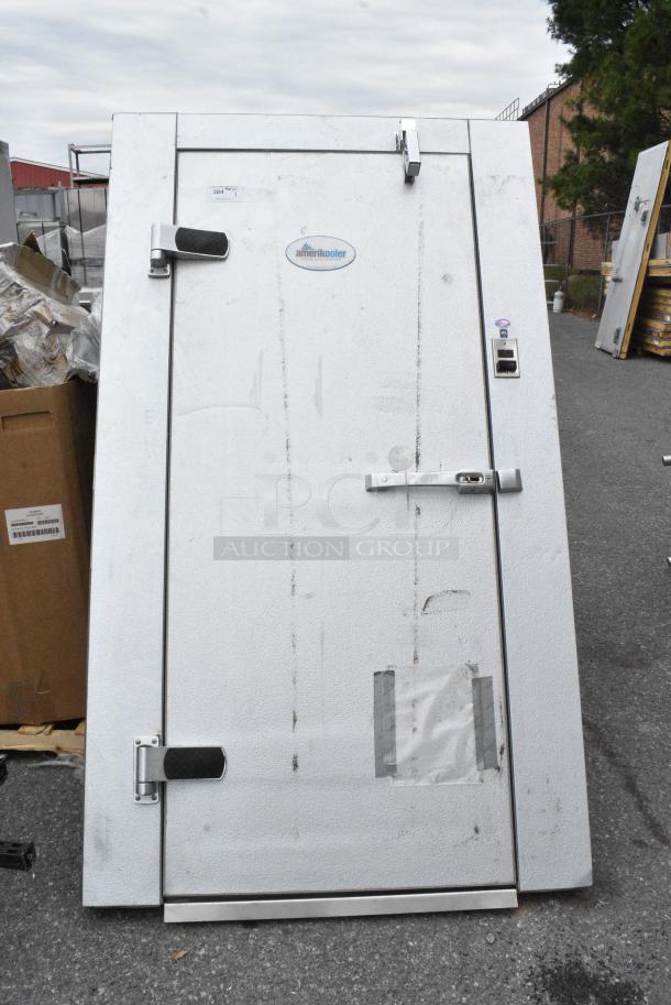 BRAND NEW SCRATCH AND DENT! Amerikooler QC061077**FBSC 6' x 10' x 7' 7" Indoor Walk-In Box with Aluminum Floor. No Compressor or Condenser. - Image 1 of 10