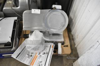 BRAND NEW SCRATCH AND DENT! Globe G12 Metal Commercial Countertop Meat Slicer w/ Blade Sharpener. Missing Arm and Carriage. 115 Volts, 1 Phase. - Item #1184581