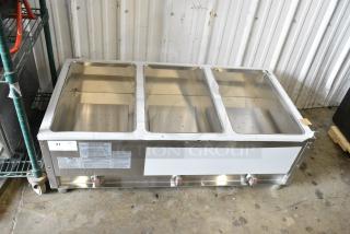 BRAND NEW SCRATCH AND DENT! ServIt 423GST3WELP Three Pan Open Well /natural Gas Powered Steam Table with Undershelf - 10,500 BTU