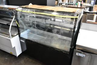 BRAND NEW SCRATCH AND DENT! Avantco 193BC48HCB 48" Curved Glass Black Refrigerated Bakery Display Case, See Pictures for Glass Damage. 115 Volts, 1 Phase.