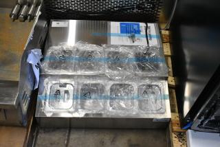 BRAND NEW SCRATCH AND DENT! Avantco 360CPT28HC 28" Countertop Refrigerated Prep Rail. 115 Volts, 1 Phase.