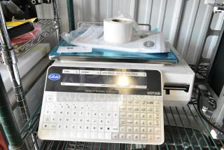 BRAND NEW SCRATCH AND DENT! Globe GSP30B 30 lb. Price Computing Label Printing Scale.