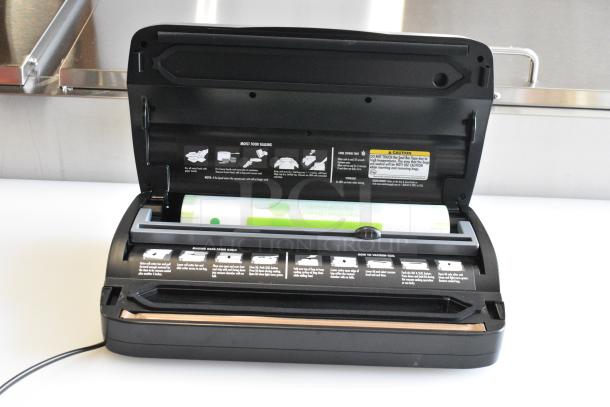 BRAND NEW SCRATCH AND DENT! Weston 65-3001-W External Vacuum Packaging Machine with 11 1/2" Seal Bar. 120 Volts, 1 Phase. Tested and Working! - Image 5 of 8