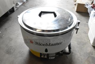 BRAND NEW SCRATCH AND DENT! RiceMaster Town RM-55N-R Natural Gas 110 Cup (55 Cup Raw) Gas Rice Cooker and Warmer