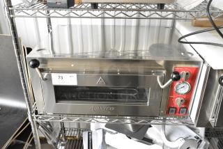 BRAND NEW SCRATCH AND DENT! Avantco 177DPO18S Stainless Steel Single Deck Countertop Pizza/Bakery Oven. 120 Volts, 1 Phase. - Item #1184705