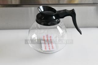 2 BRAND NEW SCRATCH AND DENT! Bunn 42400.0101 64 oz. Glass Decanter with Black Handle. 2 Times Your Bid!