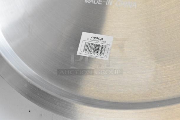 9 BRAND NEW SCRATCH AND DENT! Items Including 471SPC70 Choice 18 7/8" Aluminum Pot / Pan Cover, Winco INSC-2.5 Round Lids, 2 Metal Baking Pans. 9 Times Your Bid! - Image 5 of 8