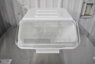 BRAND NEW SCRATCH AND DENT! Bakers Lane 176IB40 Baker's Lane 2.6 Gallon / 40 Cup Clip-In Shelf Ingredient Bin with Flip Lid, Label Sheet, and Scoop