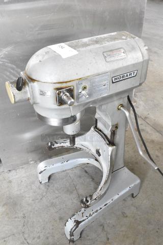 Hobart A-200 Metal Commercial 20 Quart Planetary Dough Mixer. 120 Volts, 1 Phase. - Item #1184829