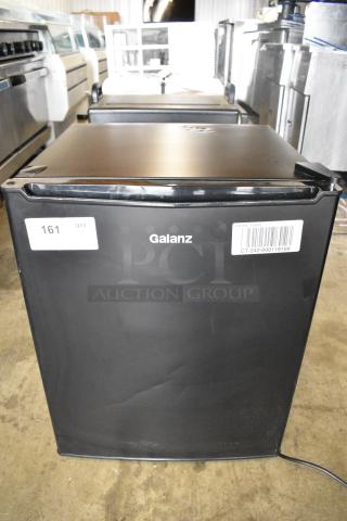 Galanz GL27BK Mini Cooler. 115 Volts, 1 Phase. Tested and Working!