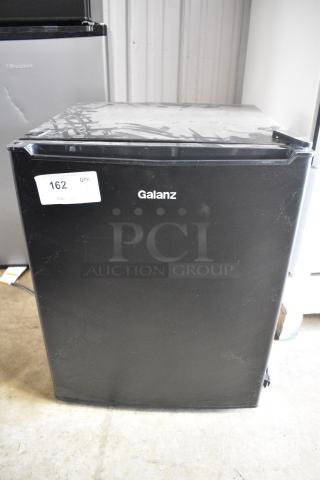 Galanz GL27BK Mini Cooler. 115 Volts, 1 Phase. Tested and Working!