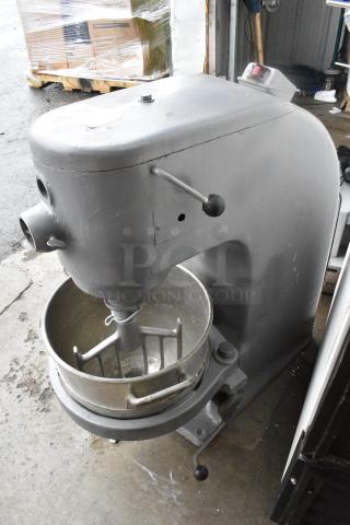 Readed K-20 Metal Commercial Floor Style 20 Quart Planetary Dough Mixer w/ Mixing Bowl, and Paddle Attachment. 115 Volts, 1 Phase. - Item #1184937