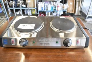 BRAND NEW SCRATCH AND DENT! Waring WDB600 Double Burner Solid Top Countertop Range. 120 Volts, 1 Phase. Tested and Working!