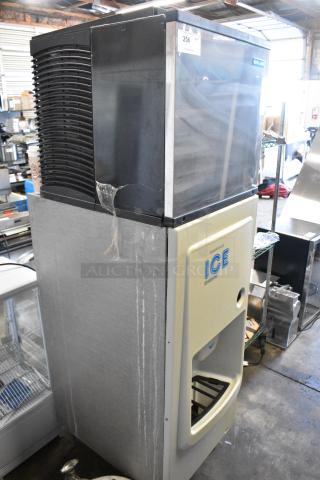 Manitowoc KY0420A-161 Koolaire Stainless Steel Ice Head on Hoshizaki DB-130C Ice Dispensing Bin. 115 Volts, 1 Phase. - Item #1184964