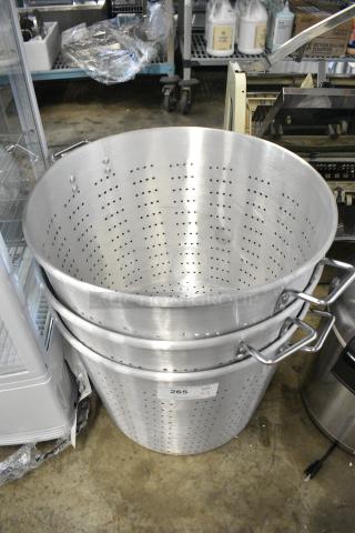 3 BRAND NEW SCRATCH AND DENT! Town 38020 150 Qt. Tapered Aluminum Vegetable Colander with Handles. 3 Times Your Bid!
