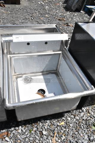 BRAND NEW SCRATCH AND DENT! Steelton 522CS12424 Stainless Steel Single Bay Sink. No Legs.