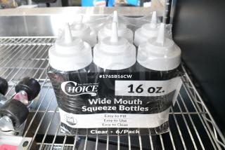BRAND NEW SCRATCH AND DENT!  Container of Choice 176SB16CW 16 oz. Clear Wide Mouth Squeeze Bottle - 6/Pack