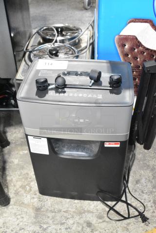 Bonsen S3102 Paper Shredder. 120 Volts, 1 Phase.