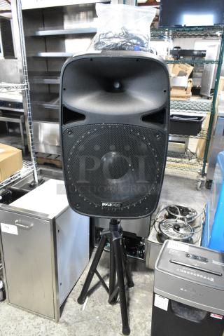 Pyle Pro PPHP1569UT Speaker on Tripod Stand.