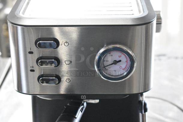 IN ORIGINAL BOX! Bluebow CM3020 Countertop Expresso Coffee Machine. 120 Volts, 1 Phase. - Image 5 of 8
