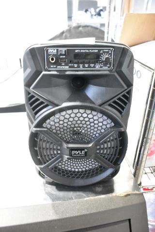 Pyle PPHP836B 8" Wireless BT Portable PA Speaker.