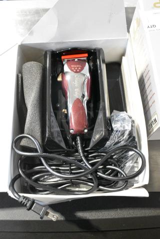 IN ORIGINAL BOX! Wahl Magic Clip Professional Fade Clipper.