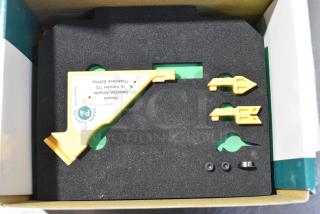 IN ORIGINAL BOX! Microjig FitFinder