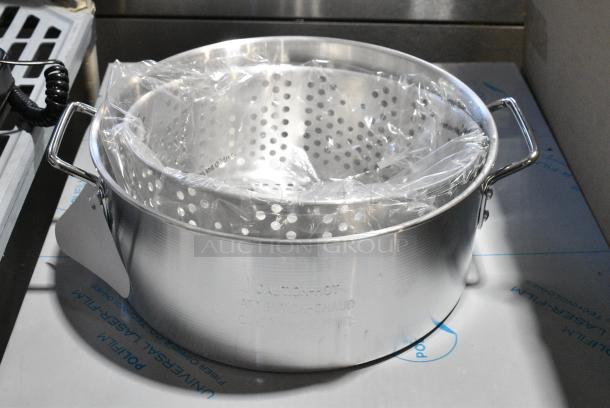 8 BRAND NEW SCRATCH AND DENT! Items Including Vollrath 3812 Stainless Steel Fry Pan, Stainless Steel Drop In Bins. 8 Times Your Bid! - Image 2 of 12