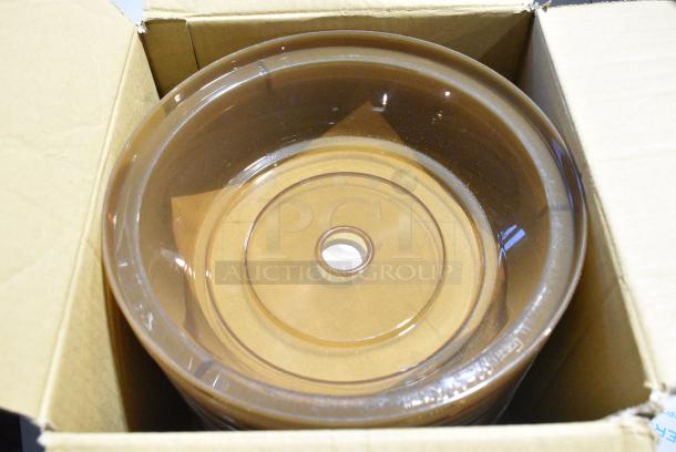 2 BRAND NEW SCRATCH AND DENT! GET CO-100-A Round Amber Polypropylene Plate Cover for 7 15/16" to 8 13/16" Plates. 2 Times Your Bid! - Image 3 of 7