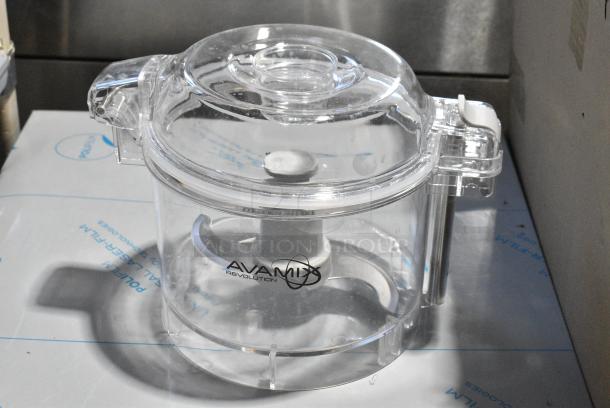 BRAND NEW SCRATCH AND DENT! AvaMix Revolution 9283BLCL34 3 Qt. Clear Plastic Bowl and Smooth "S" Blade for 1 hp Food Processors - Image 1 of 6