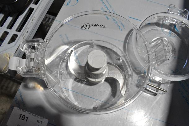 BRAND NEW SCRATCH AND DENT! AvaMix Revolution 9283BLCL34 3 Qt. Clear Plastic Bowl and Smooth "S" Blade for 1 hp Food Processors - Image 5 of 6