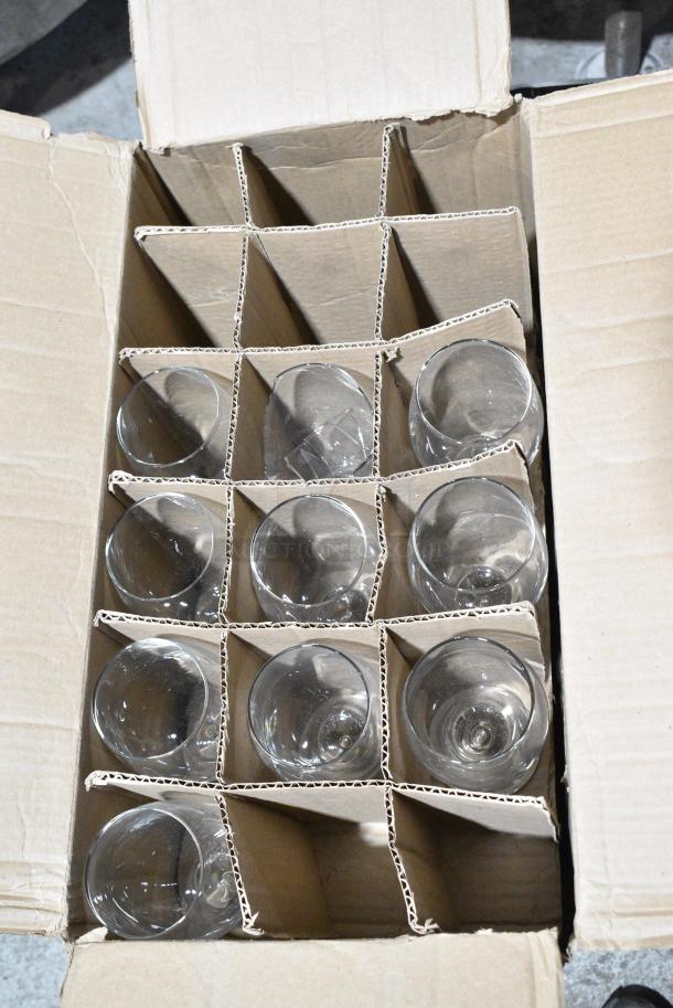 2 BRAND NEW SCRATCH AND DENT! Items Including Libbey 3915 Teardrop 14.75 oz. Customizable Stemmed Pilsner Glass and Stolzle Classic from Global Tableware Collective 8 oz. Flute Glass. 2 Times Your Bid! - Image 7 of 10