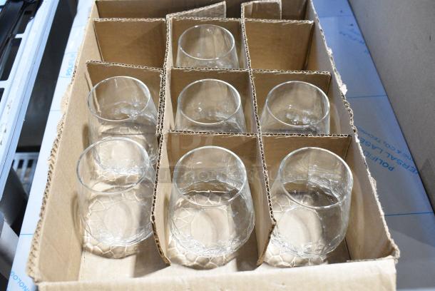 4 BRAND NEW SCRATCH AND DENT! Items Including Libbey 501308 1924 4.75 oz. Customizable Coupe Cocktail Glass - 12/Case, Libbey 17.75 oz. Bujarda Hammered Stemless Wine Glass - 12/Case, Libbey 2518 Chicago 10.5 oz. Customizable Tall Highball Glass - 12/Case, 55015046L24 Anchor Hocking Manchester 16 oz. Coastal Blue Cooler Glass - 12/Case. 4 Times Your Bid! - Image 15 of 18