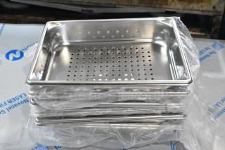 BRAND NEW SCRATCH AND DENT! Box of 6 Vollrath 30223 Super Pan V® 1/2 Size 2 1/2" Deep Anti-Jam Perforated Stainless Steel Steam Table / Hotel Pan - 22 Gauge