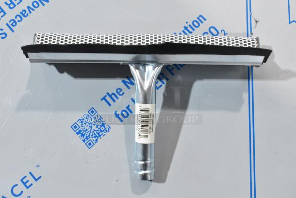 BRAND NEW SCRATCH AND DENT! Box of 59026 Squeegee Heads - Image 1 of 6