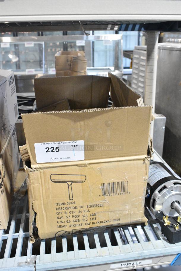 BRAND NEW SCRATCH AND DENT! Box of 59026 Squeegee Heads - Image 2 of 6