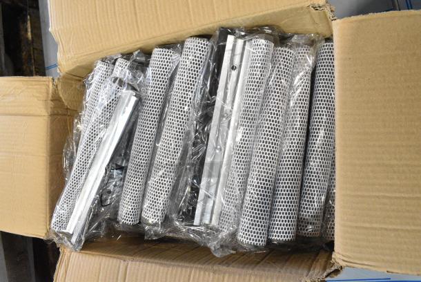 BRAND NEW SCRATCH AND DENT! Box of 59026 Squeegee Heads - Image 3 of 6
