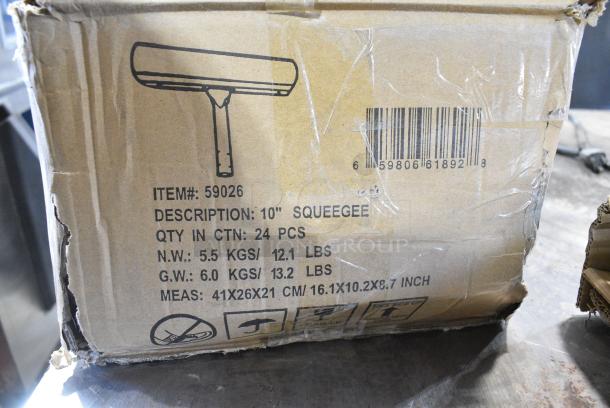 BRAND NEW SCRATCH AND DENT! Box of 59026 Squeegee Heads - Image 6 of 6