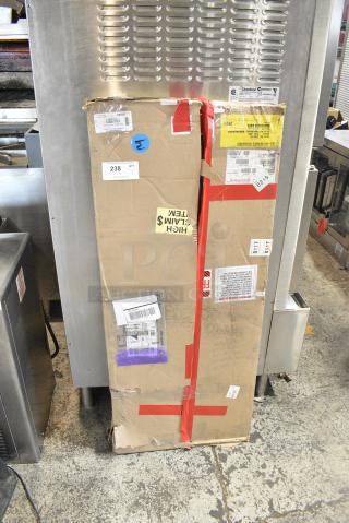 BRAND NEW SCRATCH AND DENT! Hatco GRA-48D Glo-Ray 48" Aluminum Dual Infrared Warmer with 6" Spacer and Toggle Controls - 120 Volts, 1 Phase.